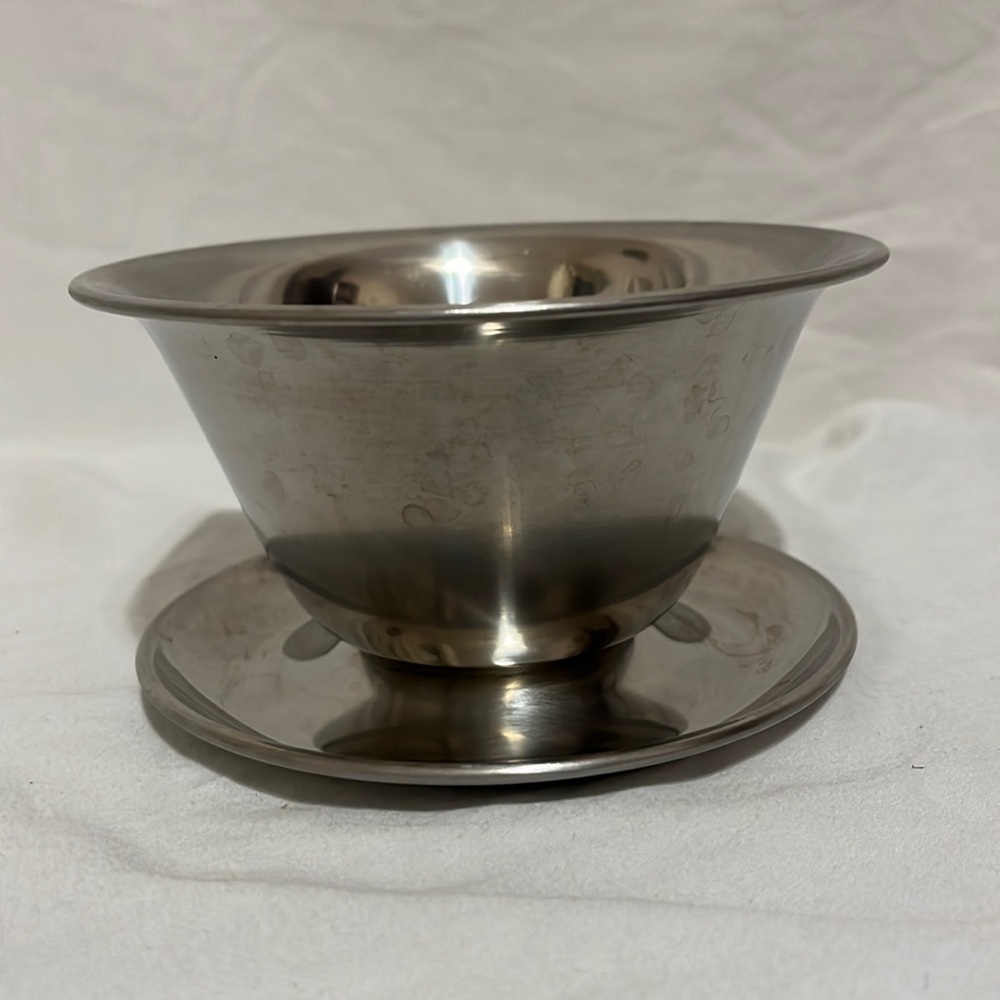 Stainless steel bowl